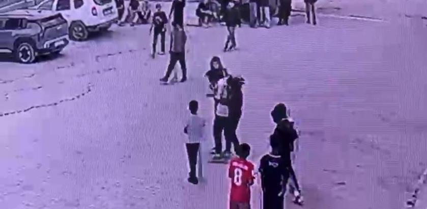 Öğrencisini Heimlich manevrasıyla kurtardı