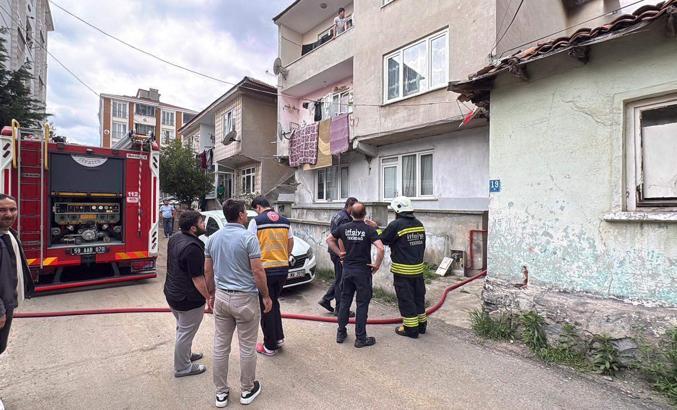 Çorlu'da çıkan ev yangını büyümeden söndürüldü