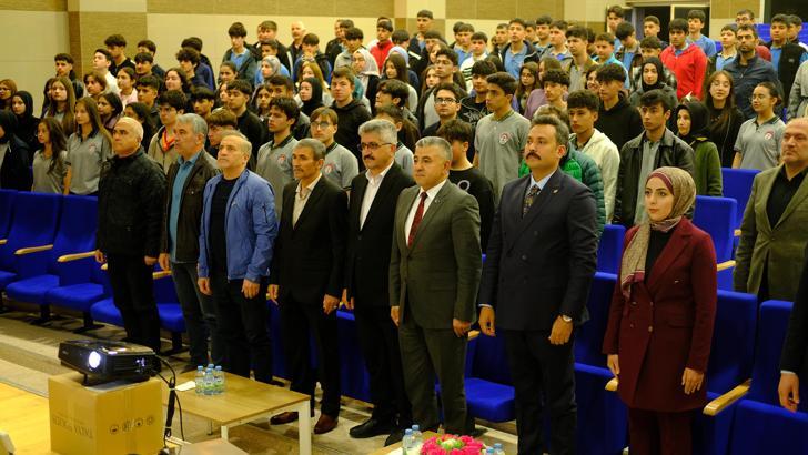 Şarkışla'da liselerarası bilgi yarışmasının finali yapıldı