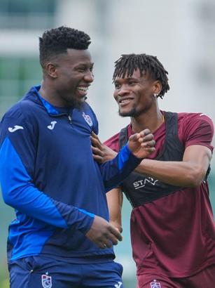 Trabzonspor, TÜMOSAN Konyaspor maçı hazırlıklarını tamamlayarak Antalya’ya gitti