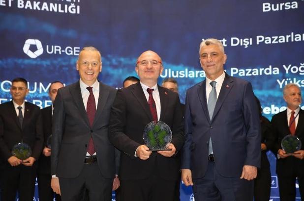 UR-GE’de Türkiye lideri olan BTSO’ya iki ayrı alanda ‘İyi Uygulama Ödülü’