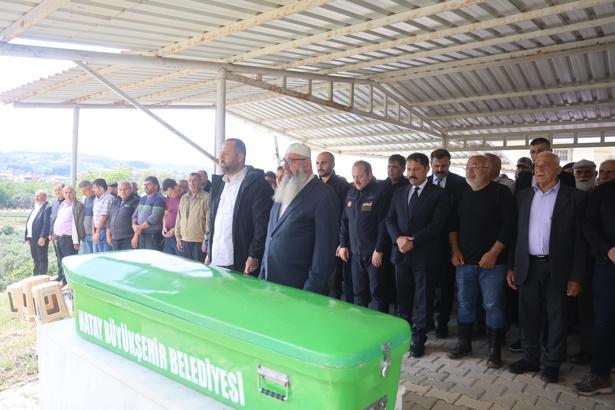 Hatay'da selde kaybolan 2 kişiden birinin cesedi bulundu, diğeri aranıyor (5)