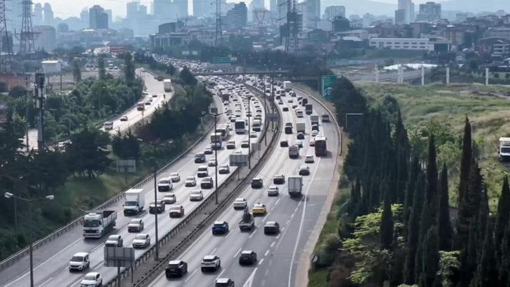 İstanbul'da trafik yoğunluğu yüzde 71'e yükseldi