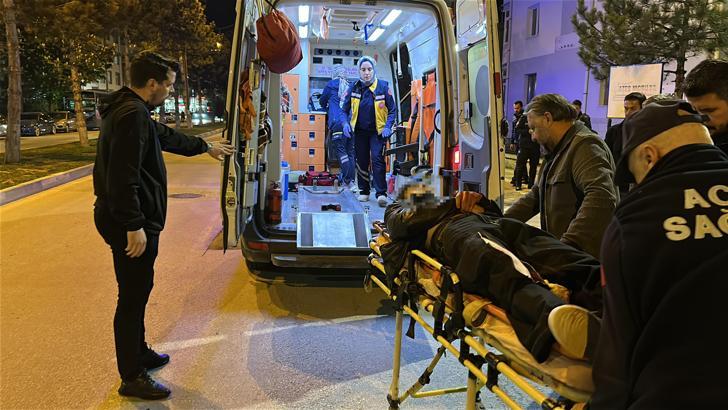 Kütahya'da 'yan bakma' kavgası; 2 yaralı