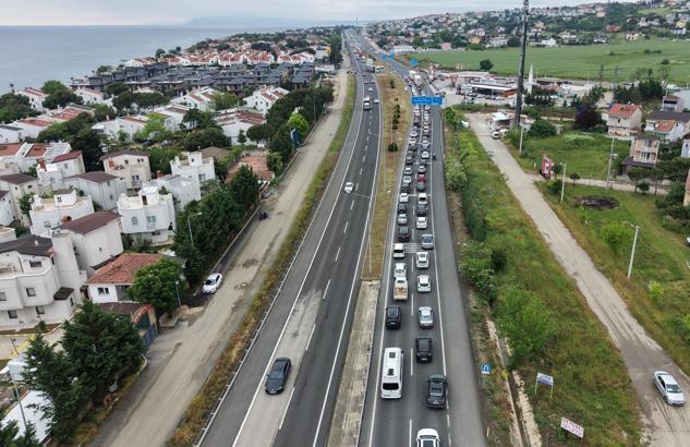 İstanbul-Tekirdağ kara yolunda trafik yoğunluğu / Ek fotoğraflar