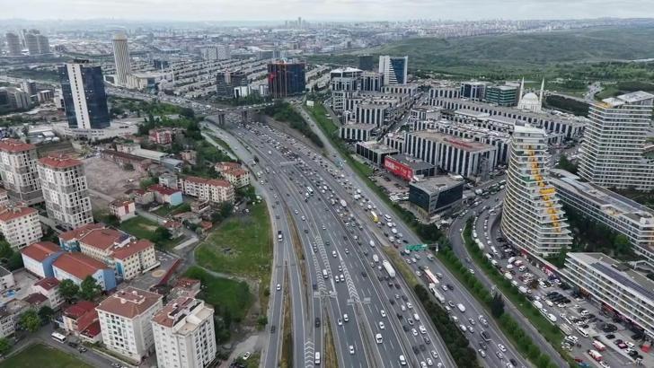 İstanbul'da bayram trafiği havadan görüntülendi