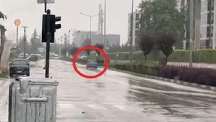 Ters yönde 3 kilometre ilerleyen sürücüye 20 bin TL ceza