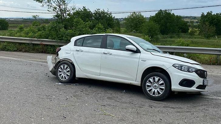 Çanakkale’de 2 otomobilin çarpıştı: 2 ölü, 3 yaralı