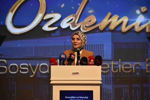 Bakan Göktaş: Aile kurumunun önemini sahada en güçlü biçimde anlatacağız (3)
