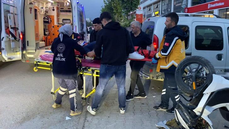 Bursa’da motosiklet, hafif ticari araca çarptı: 2 yaralı