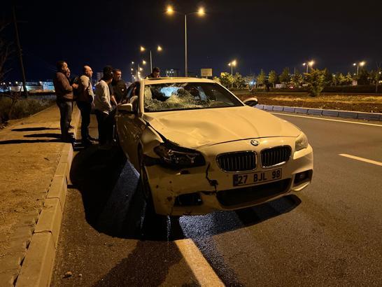 Otomobil ile çarpışan motosikletteki 2 kişi yaralandı
