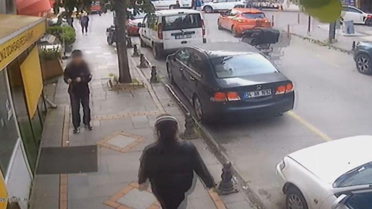 Pendik'te restorana torpil atan çocuklar kamerada