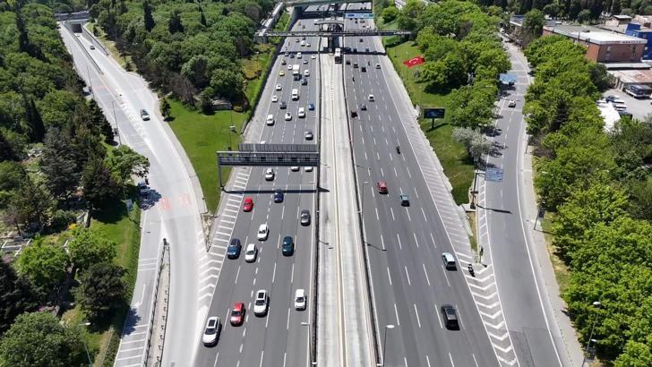 İstanbul'da bayram öncesi yollar boş kaldı
