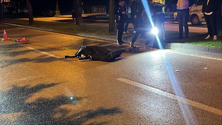 Bursa'da motosikletle refüje çarpıp savrulan sürücü öldü