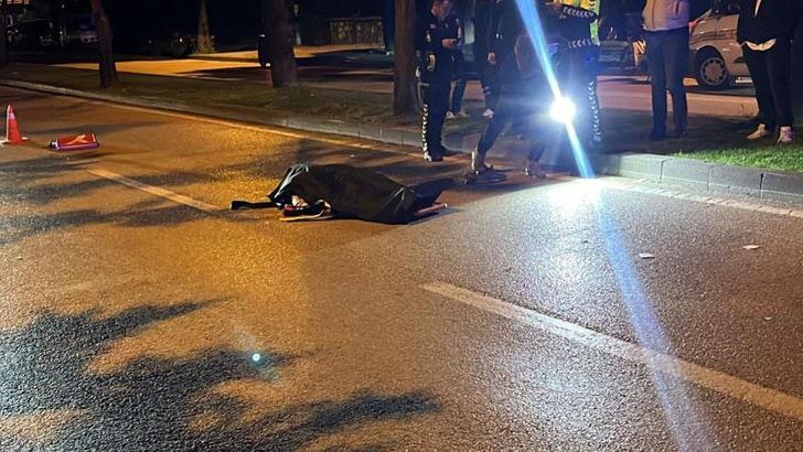 Bursa'da motosikletle refüje çarpıp savrulan sürücü öldü