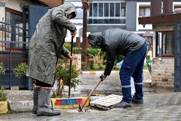 Manisa'da Büyükşehir Belediyesi bayramda nöbetçi ekipleriyle bayramda sahada olacak