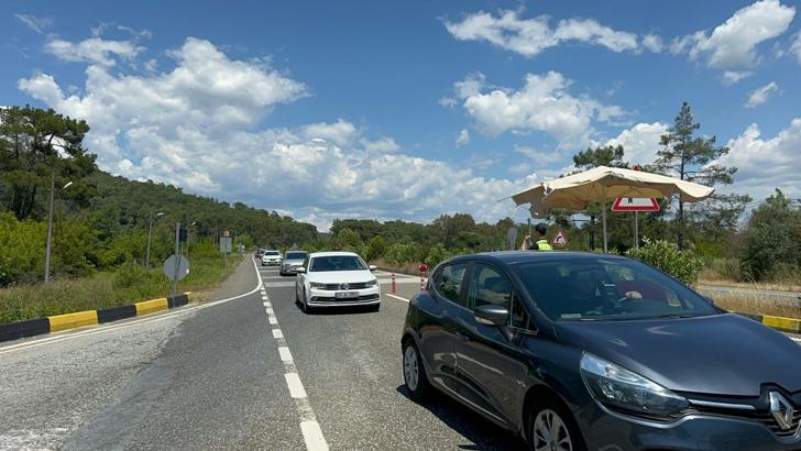 Bayram tatilinin ilk 4 gününde Marmaris ve Datça'ya toplam 40 bin araç girişi oldu