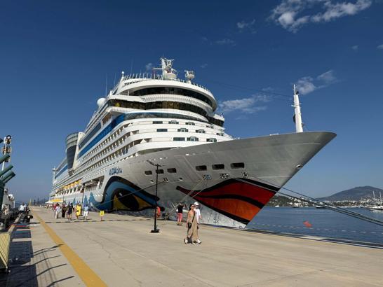 Bodrum’a bayramda denizden 2 bin 377 turist geldi