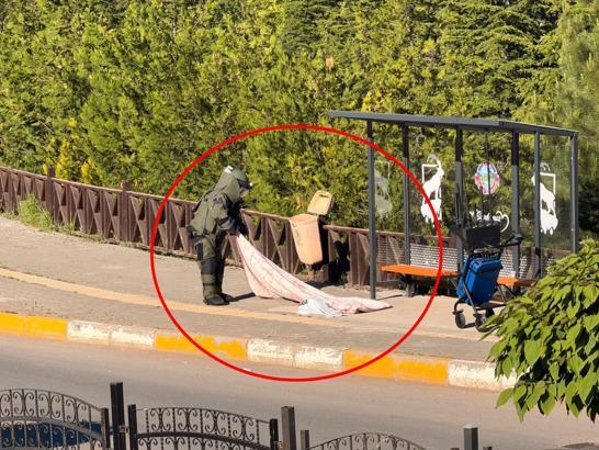 Tunceli’de fünye ile patlatılan poşetten battaniye çıktı