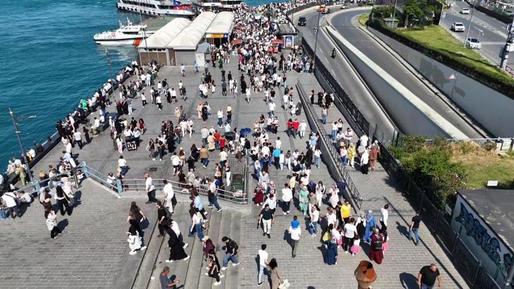 Eminönü'nde bayram yoğunluğu