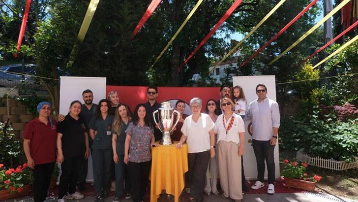 Şampiyonluk kupası bayramda Galatasaraylılar Yurdu’nda buluştu