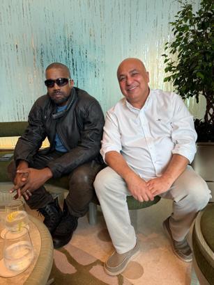 Sanatçı Kanye West İstanbul'a geldi