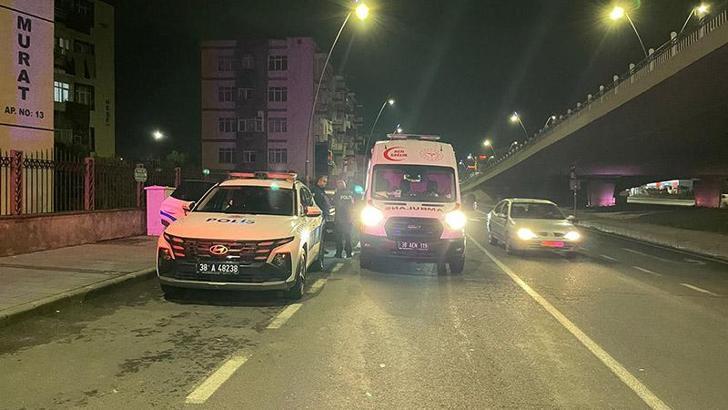 Kuzenler arasında bıçaklı kavga: 1 yaralı