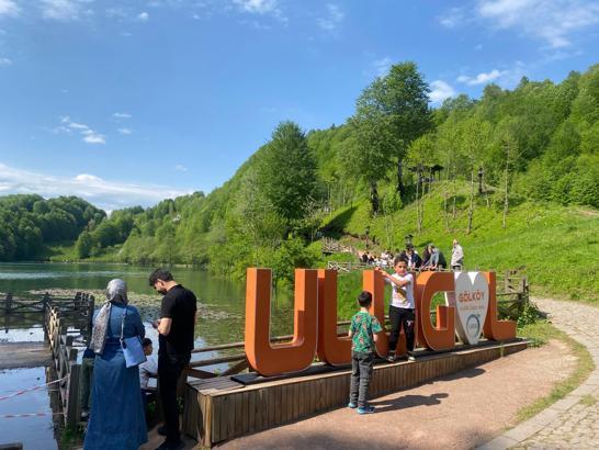 Ulugöl Tabiat Parkı’nda bayram yoğunluğu