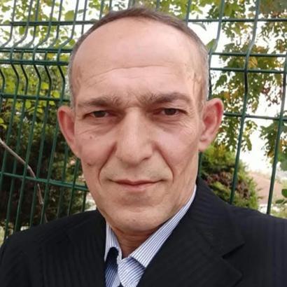 Balkondan düşerek yaşamını yitirdi