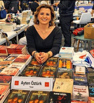 Yazar Ayten Öztürk, yeğeninin bıçaklı saldırısında öldü