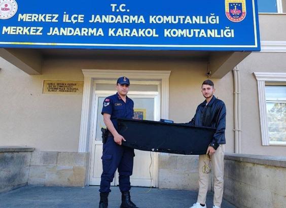Nevşehir’de otomobilden ses sistemi ve teyp çalan 2 şüpheli yakalandı