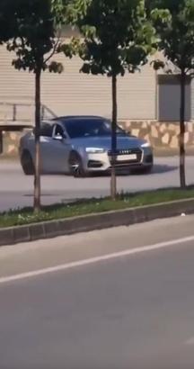 Bursa’da otomobiliyle drift atan sürücü kamerada