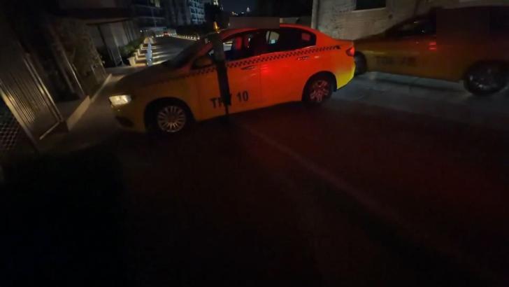Karaköy’de ABD’li yayıncıyı taksimetresiz götüren taksiciye 95 bin lira ceza
