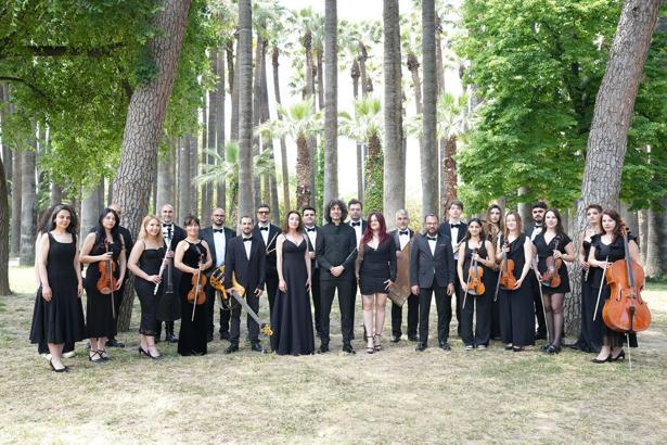İzmir'e iki yeni orkestra