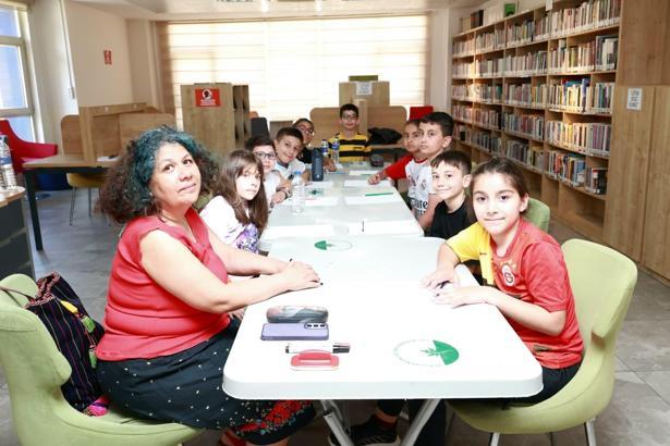 Osmangazi’de ‘Küçük Yazarlar Atölyesi’ne yoğun ilgi