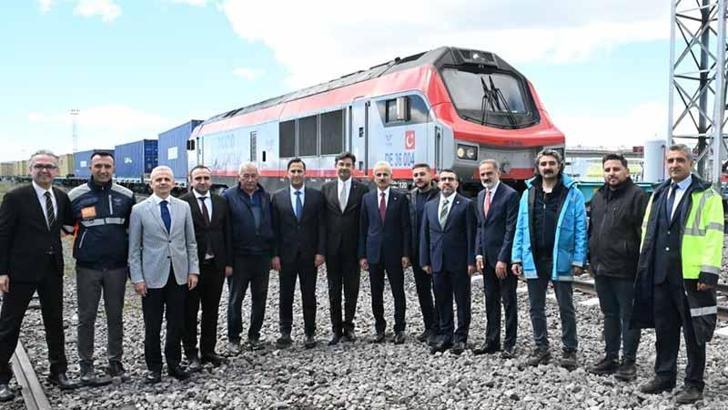 BTK Demir Yolu Hattı'nın tam kapasite işletimi için resmi açılış töreni düzenlendi
