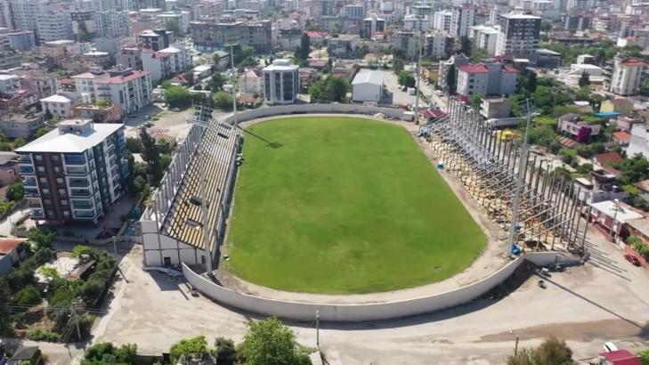 Osmaniye'de 7 Ocak Stadyumu’nun yapımı sürüyor