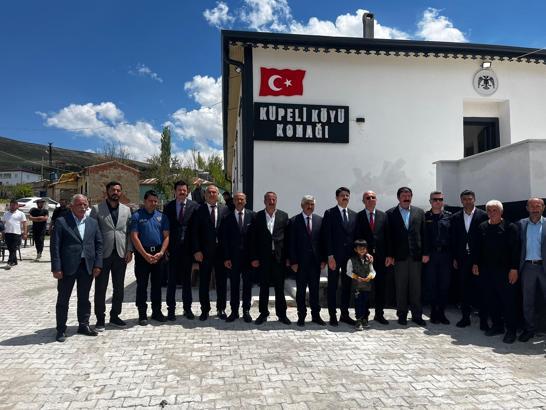 Yapımı tamamlanan köy konağı hizmete açıldı