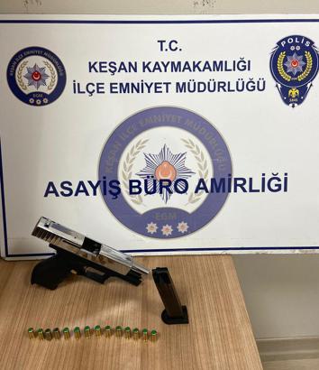 Çarşıda havaya ateş açan 2 şüpheli gözaltına alındı
