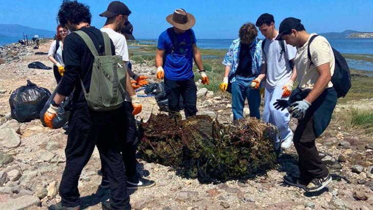 Homa Dalyanı'nda 2 ton katı atık ekosistemden uzaklaştırıldı