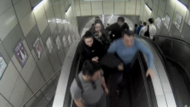 Şişli’de metroda yolcunun cep telefonunu çalan 2 şüpheli tutuklandı