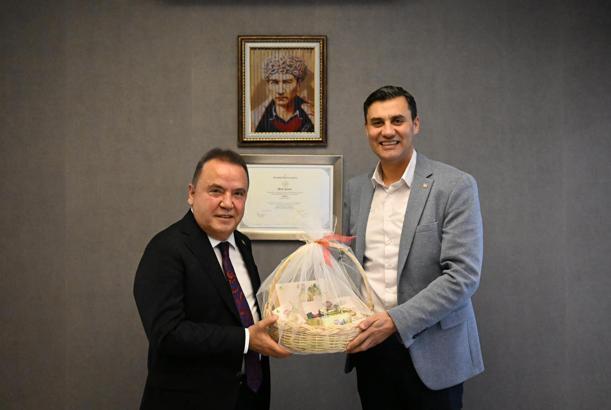 Muhittin Böcek: Ferdi Zeyrek'e 950 bin avro götürdüm