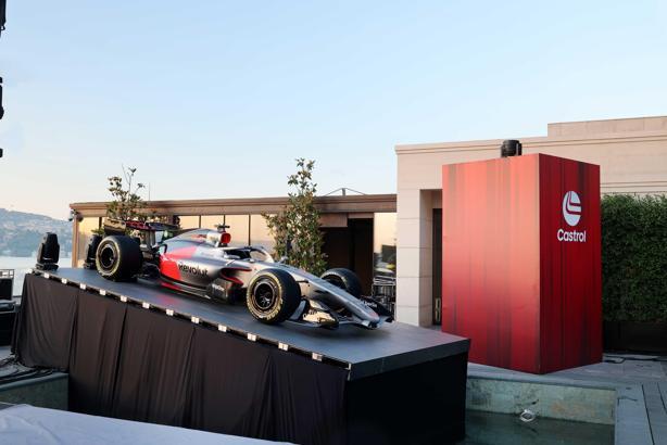 Audi R26 Showcar İstanbul’da: Audi ve Castrol, Formula 1’in yeni dönemini anlattı