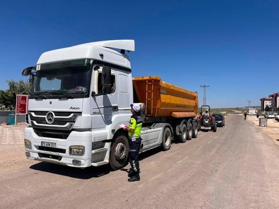 Kilis'te jandarma ekiplerinden trafik denetimi