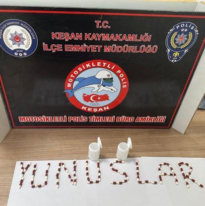 Uyuşturucuyla yakalanan plakasız motosikletin ehliyetsiz sürücüsüne 128 bin lira ceza