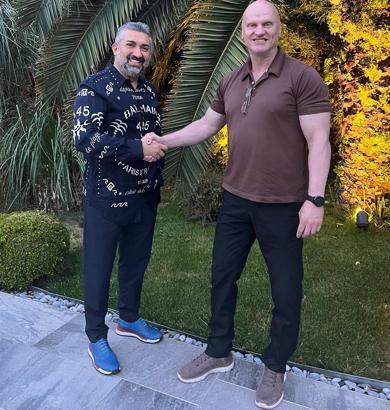 Çorum FK Sahibi Savaş Balçık, Arsenal’in eski scoutu Jürgen Kost ile görüştü
