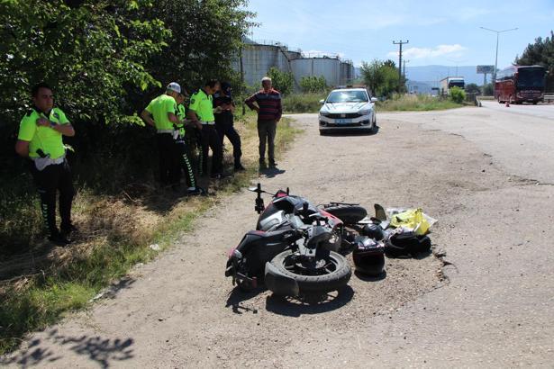 Amasya'ya 2 motosikletin çarpıştığı kazada sürücüler yaralandı