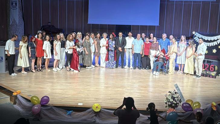 Bodrum'da özel öğrencilerden mezuniyet töreni