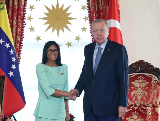 Cumhurbaşkanı Erdoğan, Venezuela Geçici Devlet Başkanı Rodriguez ile görüştü
