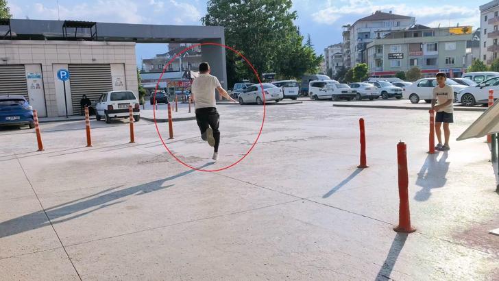 Polisten kaçan şüpheli, yakalanınca ‘Sen dur dedin durdum ağabey’ dedi